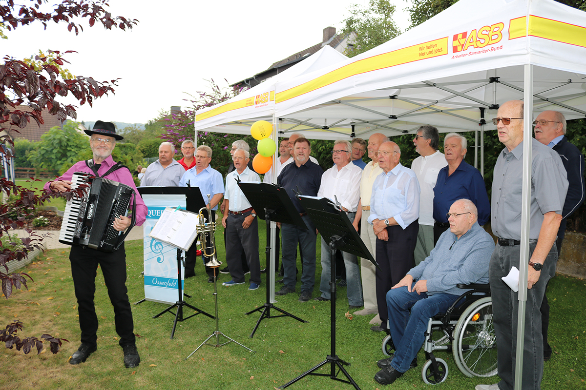 Musik und Tanz im Garten