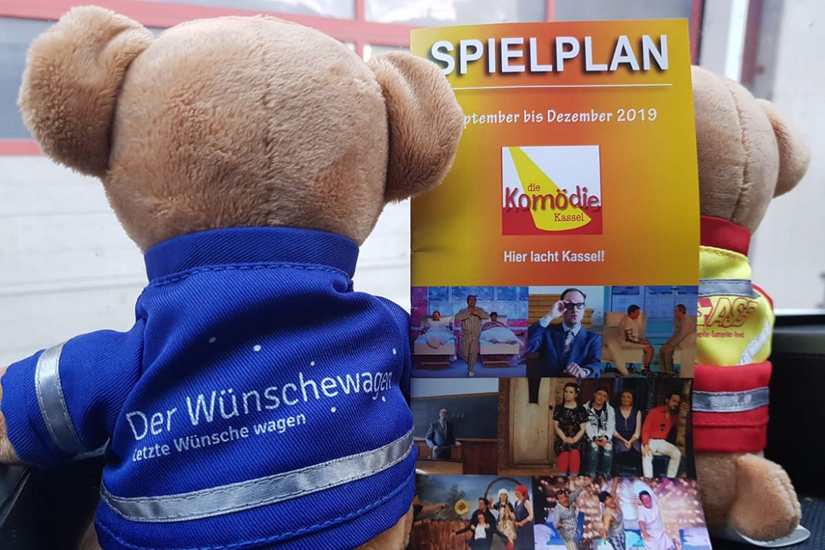 Teddy Wünschi mit dem Spielplan_c5.jpg